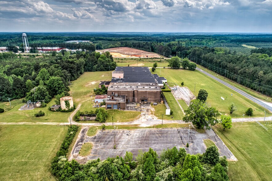 More Photos Of 1664 Sharon Rd, Washington Warehouse For Sale