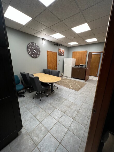 More Photos Of 487 Wright Debow Rd, Jackson Flex For Sale