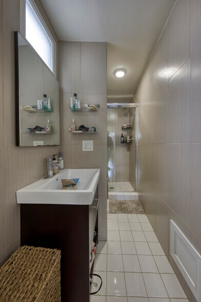 More Photos Of 1060-1062 Sutter St, San Francisco Apartments For Sale