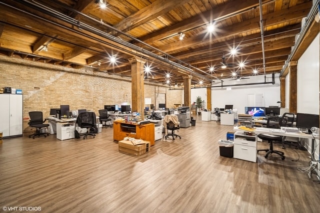 More Photos Of 1348 W Concord Pl, Chicago Office For Sale