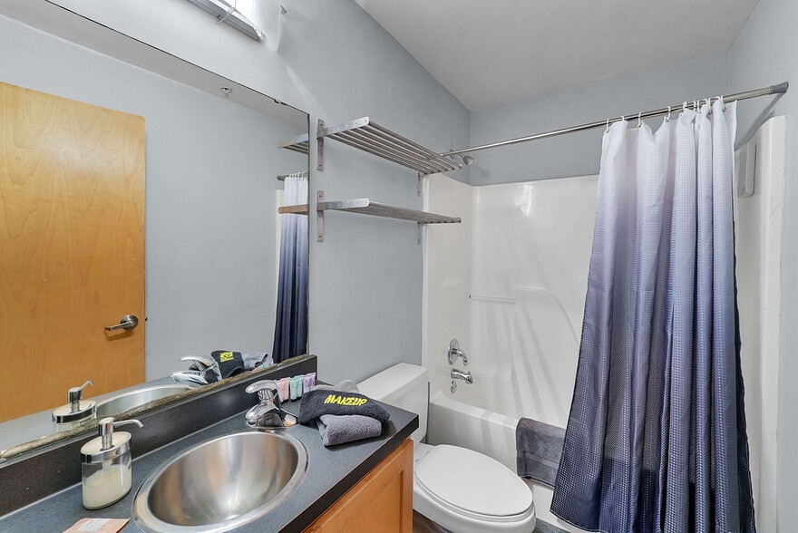 More Photos Of , Saint Louis Multifamily For Sale