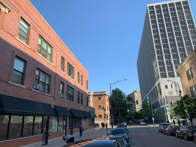 More Photos Of 4407 N Hazel St, Chicago Apartments For Lease