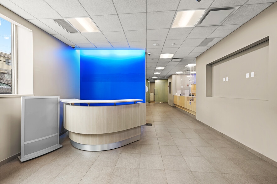 More Photos Of 7809 Metropolitan Ave, Middle Village Bank For Lease