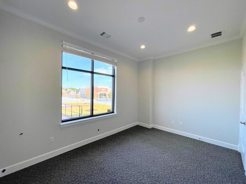 More Photos Of 7700 Preston Rd, Frisco Medical For Sale