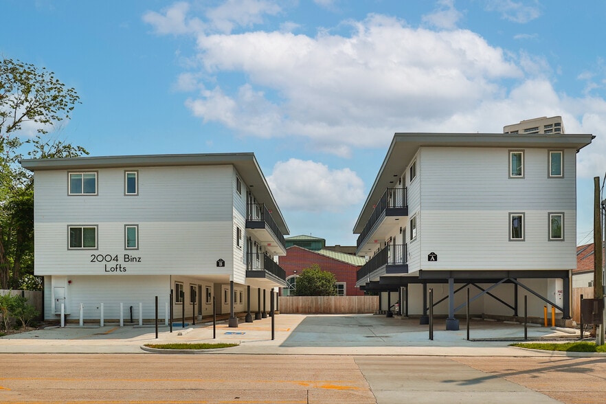 Primary Photo Of 2004 Binz St, Houston Apartments For Sale