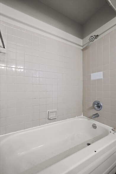 More Photos Of 4144 Airport Rd, Waterford Apartments For Sale