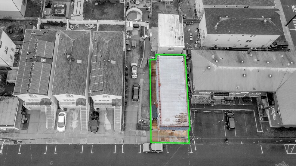 More Photos Of 4319 Meadowview Ave, North Bergen Warehouse For Lease