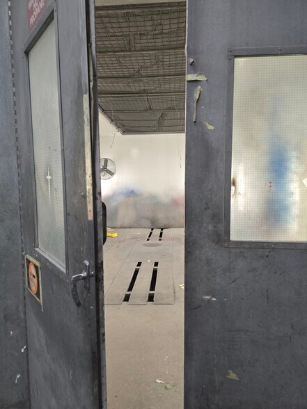 More Photos Of 6215 Belair Rd, Baltimore Auto Repair For Sale