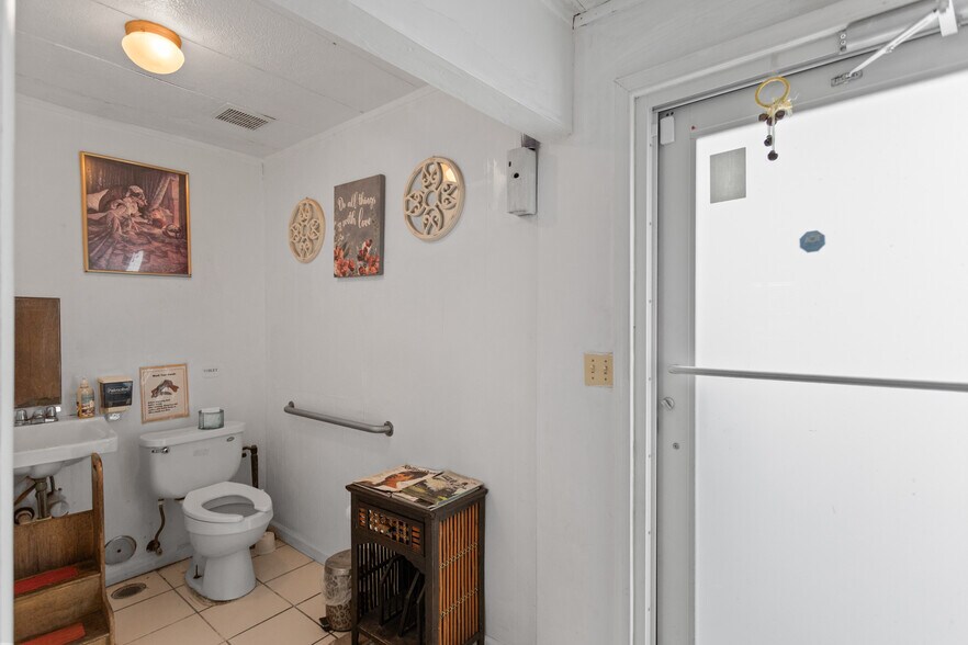 More Photos Of 1781 NW 152nd Ter, Opa-locka Daycare Center For Sale