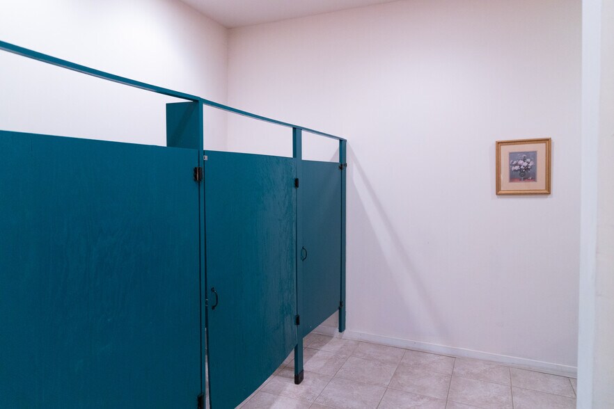 More Photos Of 4409 Hovis Rd, Charlotte Specialty For Sale