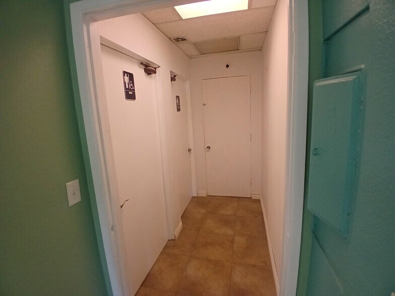 More Photos Of 32733 Highway 18, Lucerne Valley Freestanding For Lease