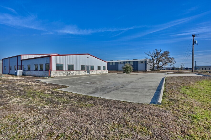 More Photos Of 8826 Gauge Dr, College Station Industrial For Sale