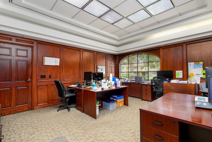 More Photos Of 1100 Paseo Camarillo, Camarillo Office For Sale