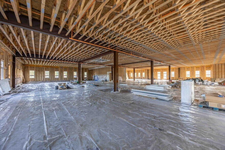 More Photos Of 28 Branford Rd, North Branford Medical For Sale