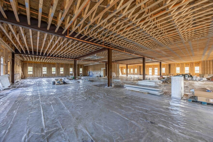 More Photos Of 28 Branford Rd, North Branford Medical For Sale