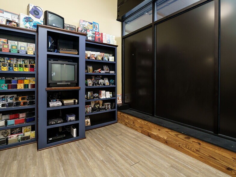 More Photos Of 201 Chatham St, Sanford Office Residential For Sale