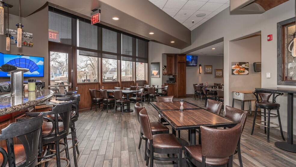 More Photos Of 100 W Broadway Ave, Bismarck Medical For Sale