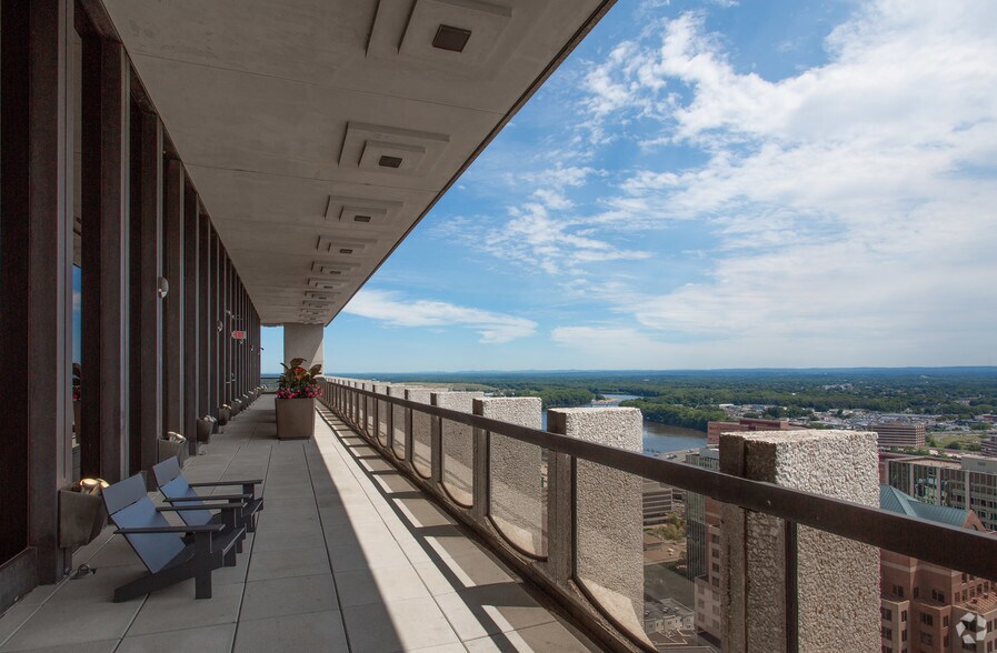 More Photos Of 777 Main St, Hartford Apartments For Lease