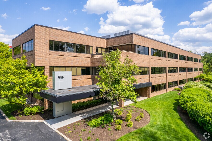 More Photos Of 1255 Drummers Ln, Wayne Unknown For Lease