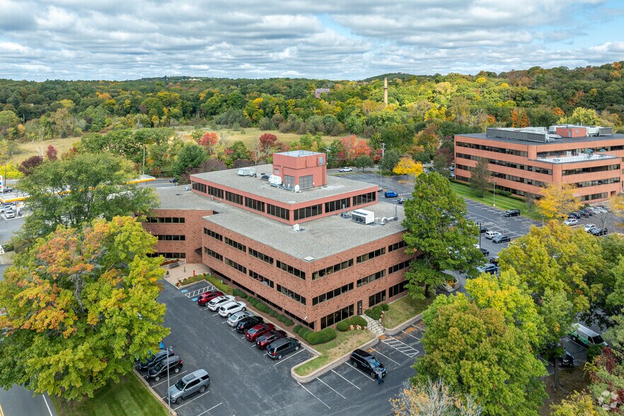 More Photos Of 135 Beaver St, Waltham Office For Lease