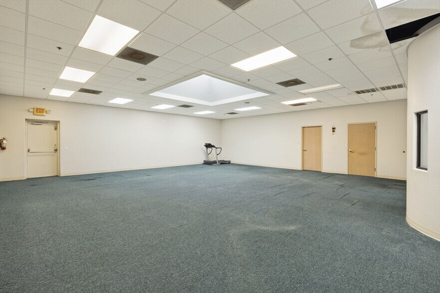 More Photos Of 2601 Cornerstone Blvd, Edinburg Medical For Sale