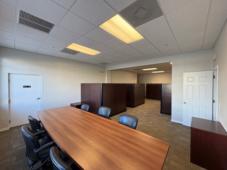 More Photos Of 505 S Orange Ave, Sarasota Apartments For Sale