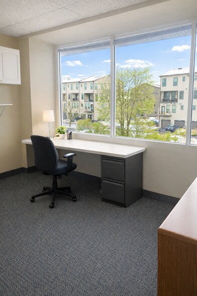 More Photos Of 20 Pidgeon Hill Dr, Sterling Medical For Sale