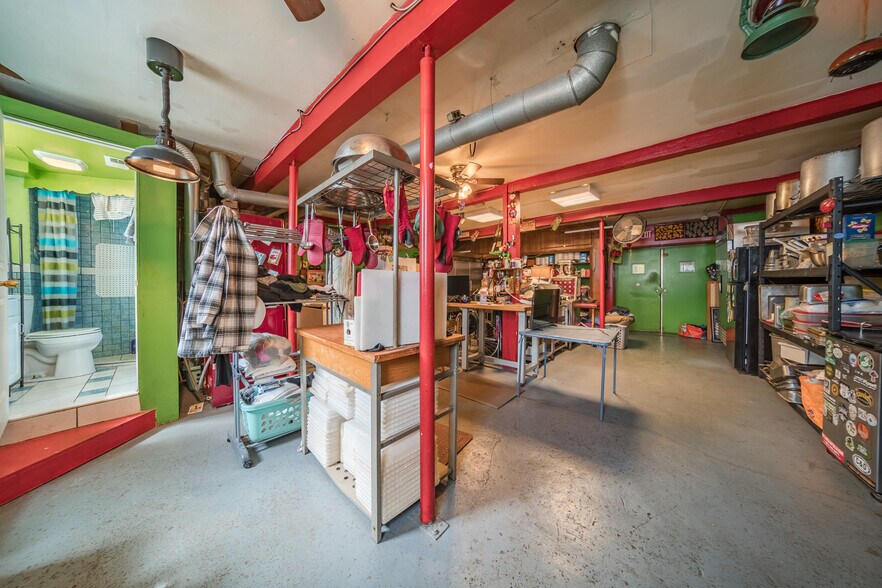 More Photos Of 406-408 Kirkpatrick St, Syracuse Freestanding For Sale