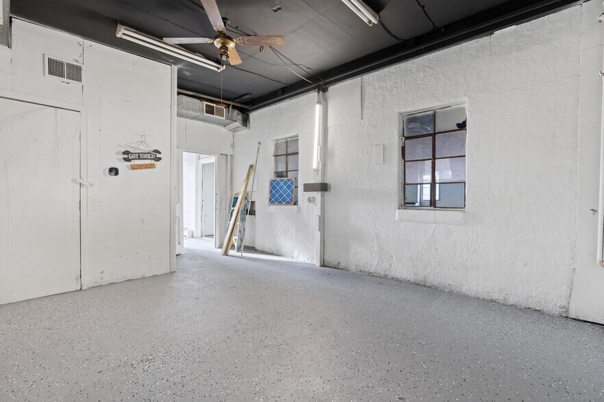 More Photos Of 1271 Harker St, Dayton Auto Repair For Sale