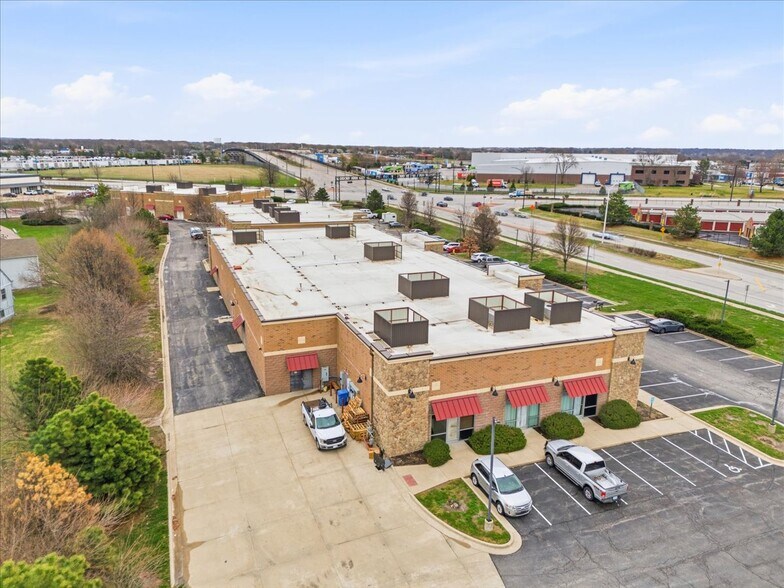 More Photos Of 1740 E Harold St, Olathe Freestanding For Sale