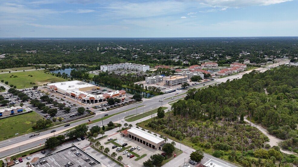 More Photos Of 1027 W Price Blvd, North Port Apartments For Lease