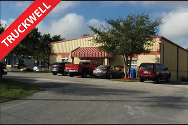 Primary Photo Of 5660 Zip Dr, Fort Myers Warehouse For Lease