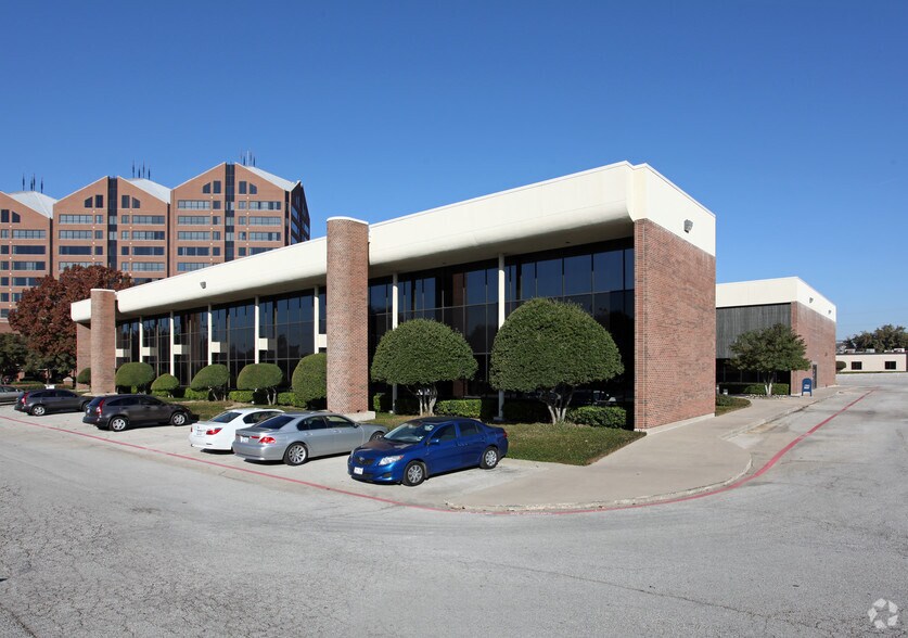 More Photos Of 14140 Midway Rd, Farmers Branch Office For Lease