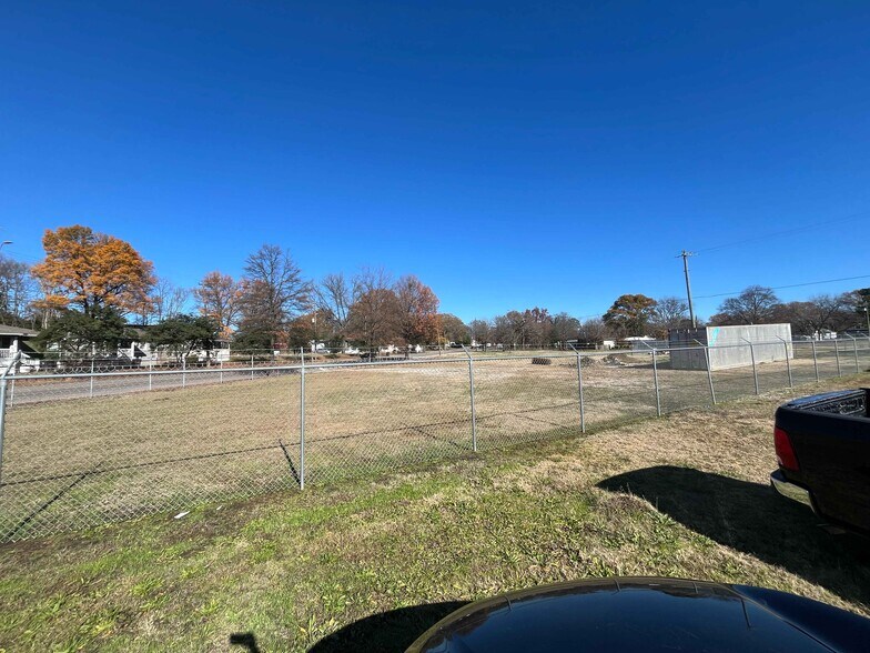 More Photos Of 4601 Messer Airport Hwy, Birmingham Warehouse For Lease