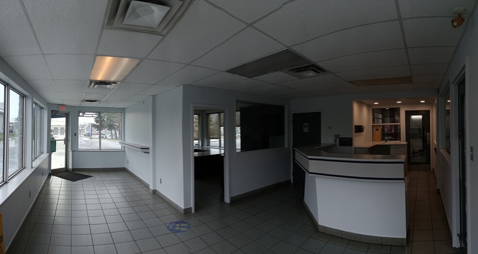 More Photos Of 2724 Laurier St, Clarence-Rockland Service For Sale