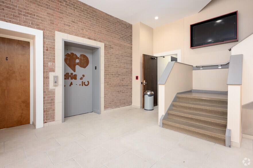 More Photos Of 2 Pai Park, Greensboro Office For Sale