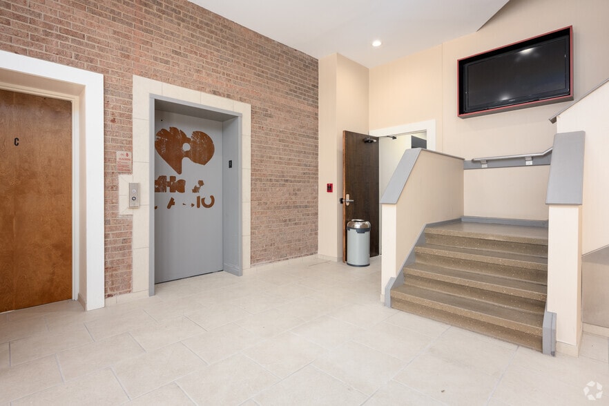 More Photos Of 2 Pai Park, Greensboro Office For Sale