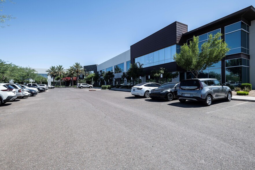 More Photos Of 350 N McClintock Dr, Chandler Office For Sale