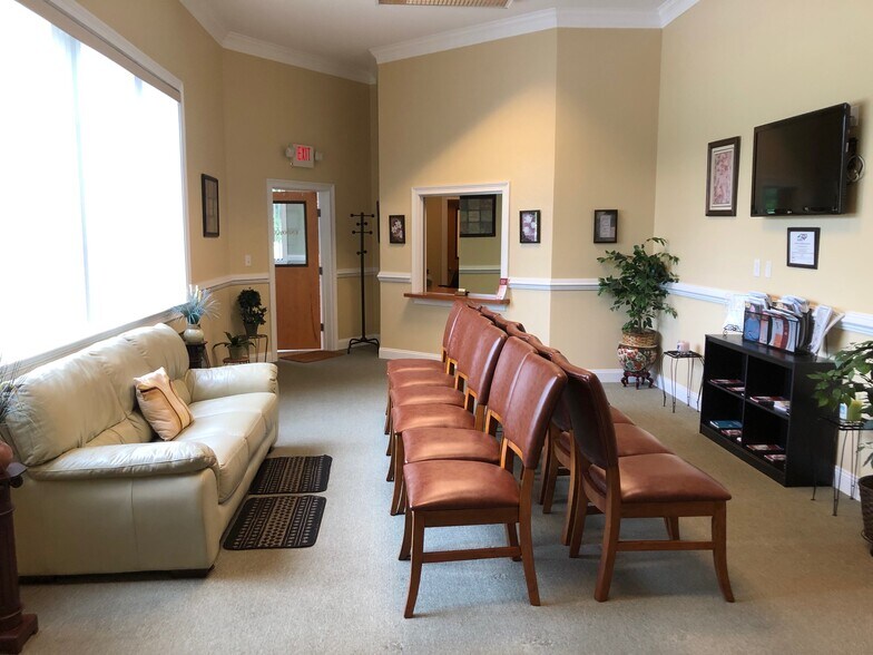 More Photos Of 102 Northside Park, Elizabeth City Medical For Sale