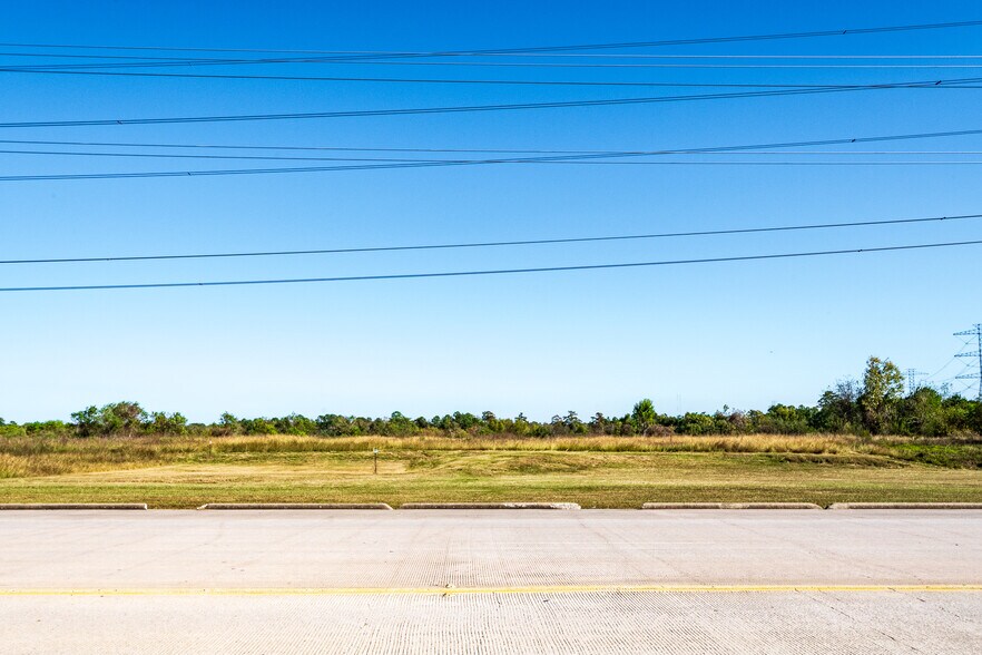 More Photos Of 000 Townsen Blvd E, Humble Land For Sale