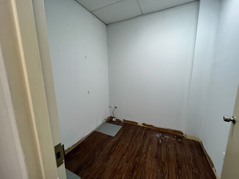 More Photos Of 3401-3409 W Fullerton Ave, Chicago Storefront Retail Office For Lease