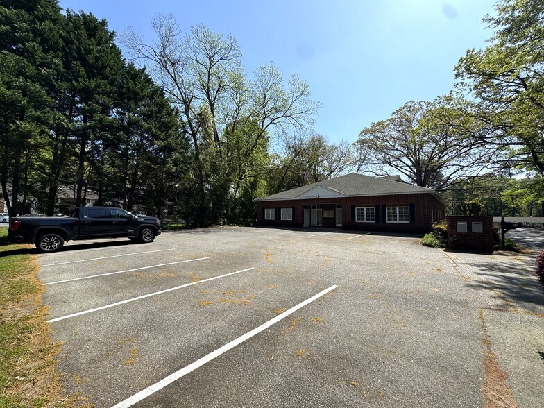 More Photos Of 770 Gaines School Rd, Athens Office For Lease