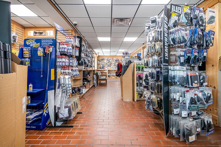 More Photos Of 6595 Post Rd, North Kingstown Fast Food For Sale