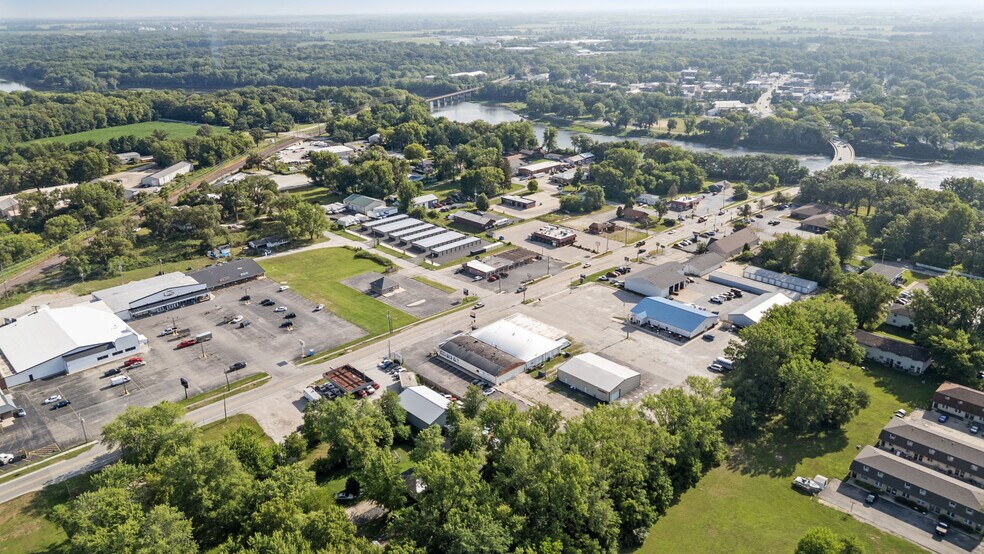 More Photos Of 605 W Baltimore St, Wilmington Storefront For Sale