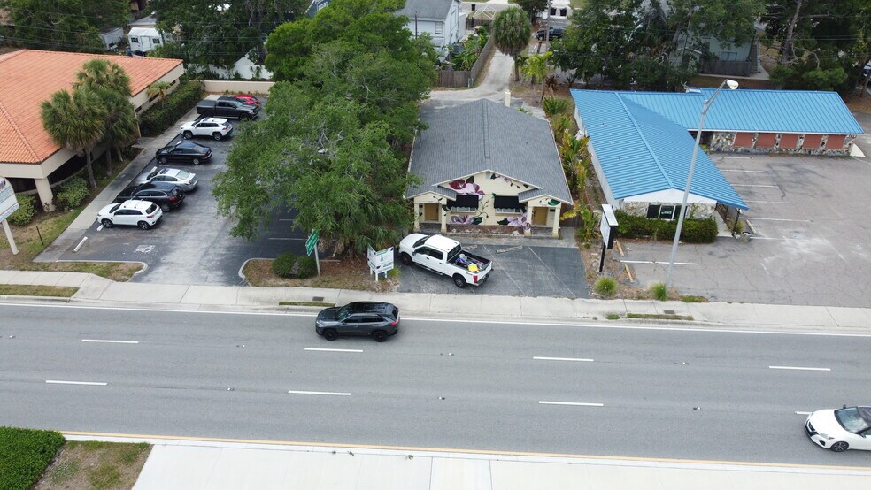 More Photos Of 5710 4th St N, Saint Petersburg Office Residential For Sale