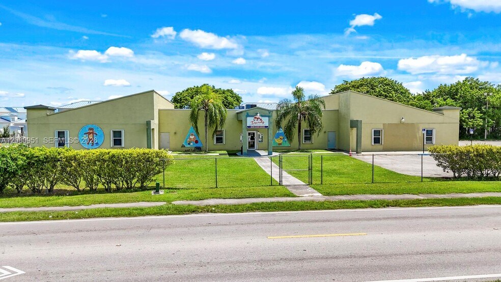 More Photos Of 735 NE 12th Ave, Homestead Land For Sale
