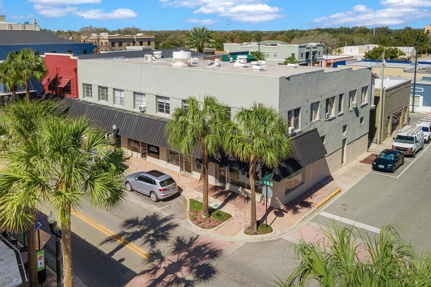 More Photos Of 200 W Main St, Leesburg Storefront Retail Residential For Lease