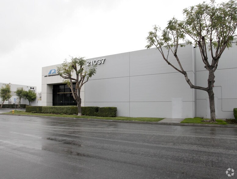 More Photos Of 21037 Commerce Pointe Dr, City of Industry Warehouse For Lease