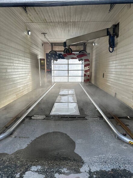 More Photos Of 5410 Bent Ct, Juneau Carwash For Sale