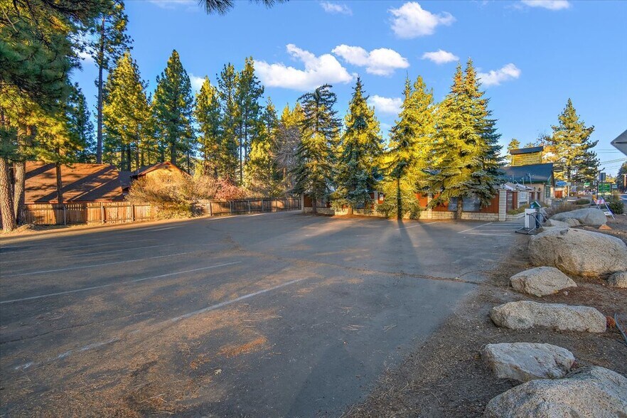 More Photos Of 337 W Big Bear Blvd, Big Bear City Restaurant For Sale